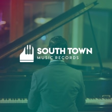 SOUTH TOWN - Marca personal pianista. Design, Traditional illustration, Br, ing, Identit, Costume Design, Graphic Design, and Naming project by Álvaro Javier Ojeda Acosta - 11.15.2018