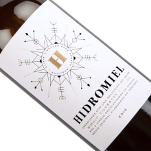 H - Hidromiel. Design gráfico, e Packaging projeto de Eva Arias Breña - 08.01.2018