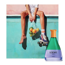 Agua de Miami para Loewe. Photograph, and Painting project by Clara León - 02.09.2019