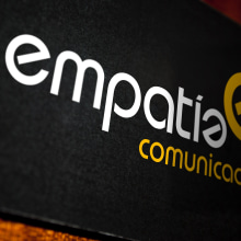 Empatía Comunicación Publicidad. Un proyecto de Diseño y Dirección de arte de Pablo Cacheiro - 10.05.2008