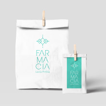 Farmacia Lucía Pinilla. Br, ing, Identit, Graphic Design, Packaging, and Logo Design project by Aidearte · estudio de diseño - 02.13.2019