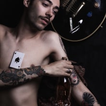 Rock n' Drugs. Un progetto di Fotografia, Fotografia di ritratto, Illuminazione fotografica, Fotografia in studio, Fotografia digitale e Fotografia artistica di Harry Rendón Mayorga - 07.10.2018