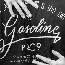 GASOLINE. Un proyecto de Diseño, Fotografía, Moda, Diseño Web, Fotografía de moda y Fotografía artística de Ana Sánchez Rivas - 20.04.2019