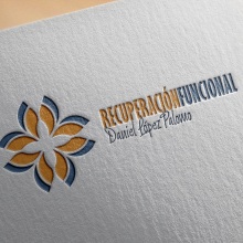 LOGOTIPO RECUPERACIÓN FUNCIONAL. Un proyecto de Diseño y Diseño de logotipos de Eva Lí - 30.05.2019