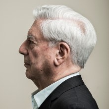 Mario Vargas Llosa para Esquire Colombia. Fotografia, Fotografia de retrato, Iluminação fotográfica, e Fotografia de estúdio projeto de Ricardo Pinzón Hidalgo - 22.07.2019