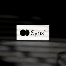 Synx. Un progetto di Design, Br, ing, Br, identit e Graphic design di Menta Picante - 06.01.2020