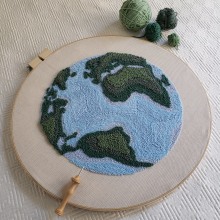 Planeta Tierra. Embroider project by Caro Bello - 02.03.2020