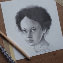 My project in Realistic Portrait with Graphite Pencil course. Un proyecto de Dibujo artístico de Giulia Pianigiani - 14.03.2020