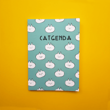 Catgenda. Agenda formato abierto. Traditional illustration, Character Design, and Product Design project by Ángela Alcalá Alcalde - 09.02.2019