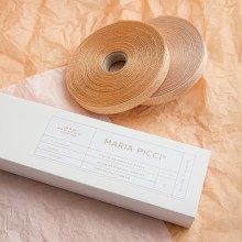 Maria Picci. Br, ing, Identit, Graphic Design, and Packaging project by Un Barco - 03.26.2020