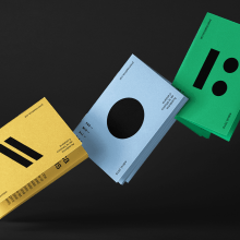 Premis Alícia. Un proyecto de Diseño gráfico, Diseño de carteles y Diseño de logotipos de Bakoom Studio - 08.04.2020