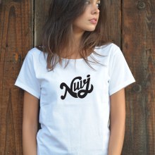 Diseños para la campaña de verano 2020 nuvj. Un proyecto de Diseño de moda de nuvj® camisetas - 14.04.2020