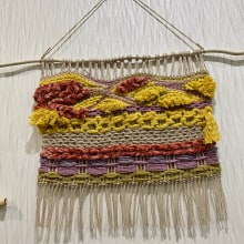 My project in Introduction to Textile Weaving course. Un projet de Artisanat de Thao Pham - 27.04.2020
