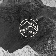 Sierra Conscious Climbing. Br, ing e Identidade, Design gráfico, e Design de logotipo projeto de Marta Montenegro - 10.05.2020