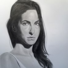 My project in Realistic Portrait with Graphite Pencil course. Un proyecto de Dibujo a lápiz, Dibujo de Retrato y Dibujo realista de Nicolò Cristiano - 13.05.2020