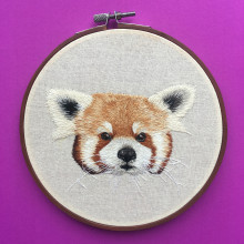 Needle painting para principiantes - Panda Rojo. Embroider, Textile Illustration, and Naturalistic Illustration project by Alejandra Vélez - 05.12.2020