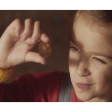 ALCON Teddy Bear Commercial. Edição de vídeo, Realização audiovisual, e Pós-produção audiovisual projeto de JUANMA REQUENA - 09.06.2020