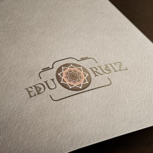 Logotipo Edu Ruiz Fotógrafo. Un proyecto de Fotografía, Br, ing e Identidad, Diseño gráfico y Diseño de logotipos de Pablo Muñoz Gonzalez - 25.02.2016
