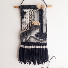 My project in Embroidered Tapestry Creation course. Un proyecto de Artesanía, Creatividad, Bordado, Ilustración textil, Decoración de interiores, Tejido y DIY de Joanna Zalewska - 21.07.2020