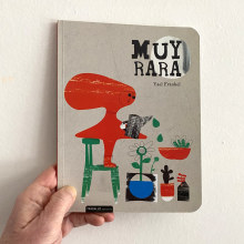 Muy rara (Tragaluz, Colombia) Ein Projekt aus dem Bereich Traditionelle Illustration und Kinderillustration von Yael Frankel - 05.08.2020