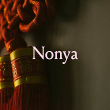 Nonya: Peranakan restaurant brand. Br, ing e Identidade, e Design digital projeto de Friendhood Studio - 09.01.2018