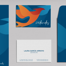 Vadevides. Un proyecto de Br, ing e Identidad, Diseño gráfico, Diseño de logotipos, Diseño digital y Diseño para Redes Sociales de Cindy Gómez - 15.12.2019