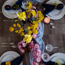 Spring table decor. Design, Events, Decoration, Instagram Photograph, and DIY project by Elena Claudia Vasile - 04.03.2021