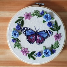 Purple & Blue. Traditional illustration, Embroider, and Textile Illustration project by Yanin Cuyen Lopez - 05.21.2021
