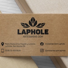 Proyecto de identidad:  "Laphole, artesanías Qom". Un proyecto de Diseño, Diseño gráfico y Diseño de logotipos de Maira Hernández - 18.10.2019