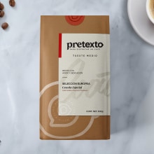 Pretexto Café. Un proyecto de Br, ing e Identidad, Diseño gráfico y Packaging de Daniel Hosoya - 22.07.2021