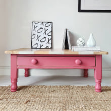 White Stripe & Pink Coffee Table . Interior Design, Interior Decoration, Upc, and cling project by Chloe Kempster - 08.18.2021
