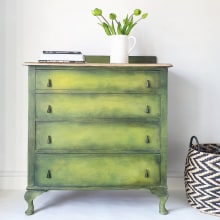 Lime Green Chest of Drawers. Arts, Crafts, Furniture Design, Making, Interior Design, Painting, Interior Decoration, Brush Painting, Upc, and cling project by Chloe Kempster - 08.20.2021