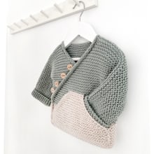 Chaqueta de Punto COMFY. Un proyecto de Moda, Diseño de moda, Tejido, DIY y Crochet de Marta Porcel Vilchez - 27.08.2021