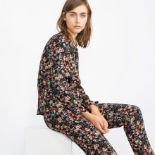 Textile print design for Zara Woman. Moda, Pattern Design, Ilustração têxtil, e Tecido projeto de Silvia Stella Osella - 05.10.2021