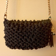 My project in Design and Knitting of Bags with Silk Cord  course. Design, Accessor, Design, Arts, Crafts, Fashion, Sewing, and Fiber Arts project by Patricia Walschburger - 10.10.2021