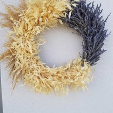 My project in Wreath Creation with Dried Flowers course. Design, Design de interiores, Paisagismo, DIY, e Design floral e vegetal projeto de Eugenia Altheae - 15.10.2021