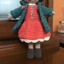 Mi bella amigurita, vestida y calzada.. Design de brinquedos, Tecido, Crochê, e Amigurumi projeto de Noemì Estrada - 20.10.2021