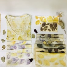 Mi Proyecto del curso: Impresión botánica en textil y papel. Un proyecto de Artesanía, Moda, Diseño de moda, Ilustración textil, DIY y Teñido Textil de Johana Marcela - 04.11.2021