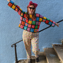 My project in Granny Square Crochet: Make Your Own Sweater course. Un proyecto de Moda, Diseño de moda, Tejido, DIY y Crochet de Katie Jones - 20.11.2021