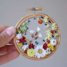 Mini flowers on tulle floral hoops. Arts, and Crafts project by Olga Prinku - 11.29.2021