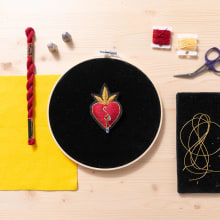 CUORE SACRO. Traditional illustration, Embroider, and Textile Illustration project by Elena Ciarrocchi - 12.26.2021
