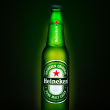 Fotografia de produto: Heineken Beer. Photograph, Photograph, Post-production, Product Photograph, and Food Photograph project by Alves Design Studio - 01.11.2022