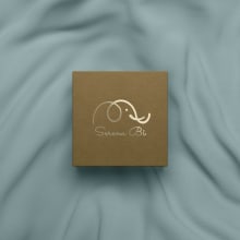 Diseño de Logo para tienda de joyas “SerenaBi Lab” . Un proyecto de Ilustración tradicional, Br, ing e Identidad, Diseño gráfico y Diseño de logotipos de Sara Taglialatela - 26.01.2022