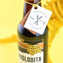 Triglodita. Design, Traditional illustration, Br, ing, Identit, and Packaging project by Botánico - 02.16.2022