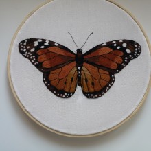 My project in Realistic Embroidery Techniques course. Un proyecto de Ilustración tradicional, Bordado, Ilustración textil y Diseño textil de catia.defacio - 06.03.2022