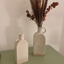 Kursprojekt: Schöpfung deiner ersten Keramikvase. Un proyecto de Diseño de complementos, Artesanía y Cerámica de Amanda - 02.05.2022