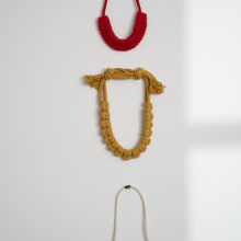 My project for course: Rope Jewelry for Beginners: Make Your Own Necklaces. Un proyecto de Artesanía, Diseño de jo, as, Macramé y Diseño textil de Beth Pegler - 19.05.2022