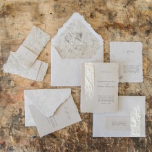 Mixed Media Wedding Stationery. Un proyecto de Papercraft, Upc, cling y Diseño de papelería				 de Sonia Carta Muriel - 07.06.2022
