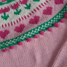 : Diseño y tejido de sweater Olivia . Un proyecto de Diseño de complementos, Moda, Tejido, Tejido de punto y Diseño textil de Paty Pareja - 15.06.2022