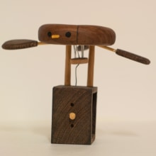 My first Wooden Automata. Un proyecto de Diseño de personajes, Escultura, Diseño de juguetes, Art to y Carpintería de Harald Pizzinini - 18.07.2022